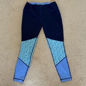 Vineyard Vines Blue and Black Patterned Leggings